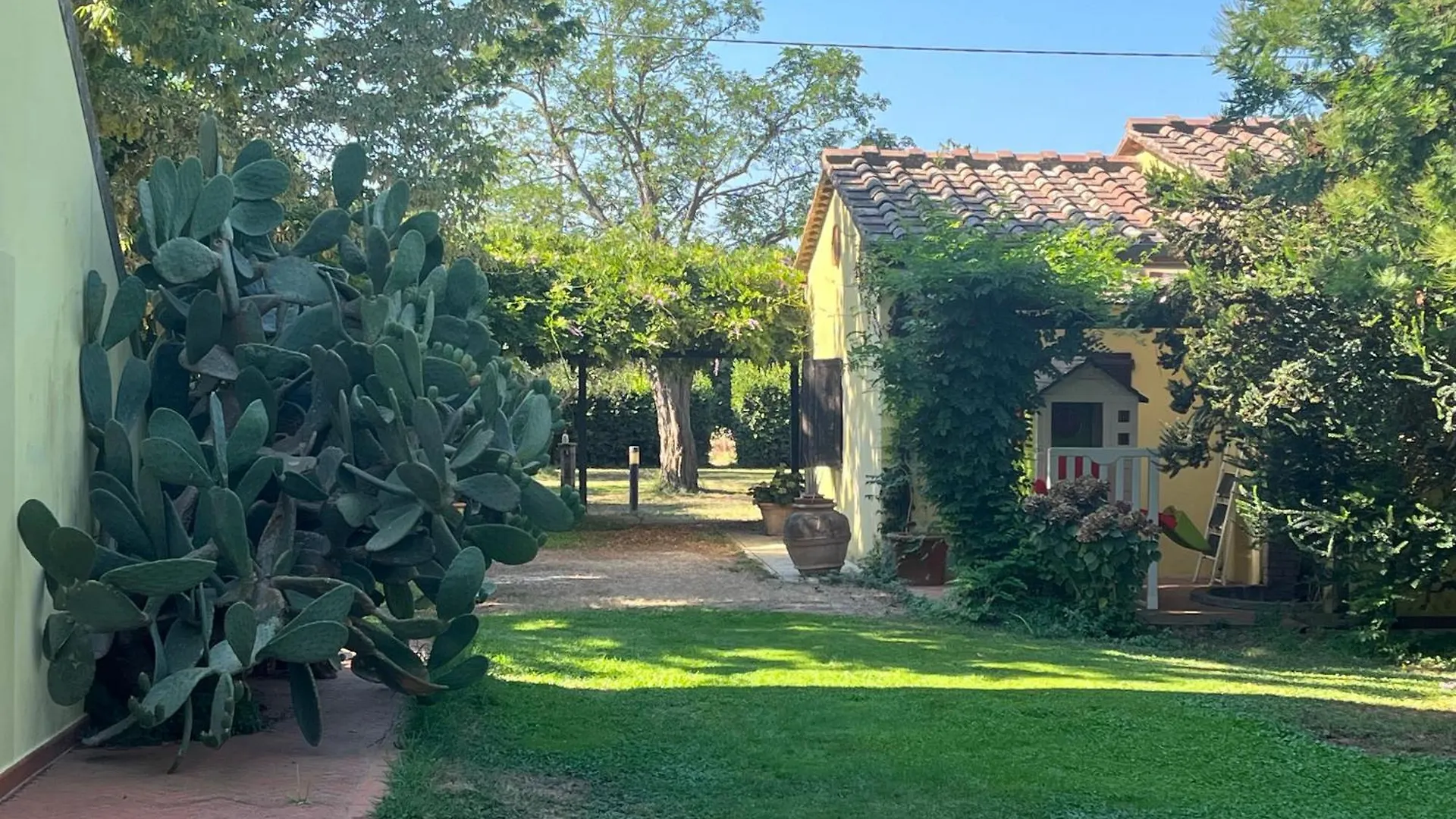 Guest Garden Apartment Casale Salici Baratti Venturina Terme